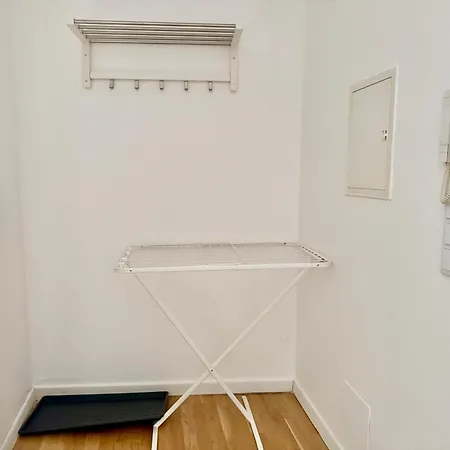 Apartment Stylish Modern With Patio Near Vienna Wiener Neudorf