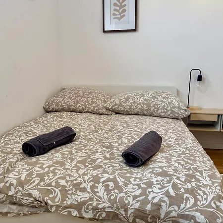 Apartment Stylish Modern With Patio Near Vienna Wiener Neudorf