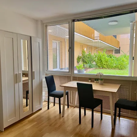 Stylish Modern With Patio Near Vienna Apartment Wiener Neudorf