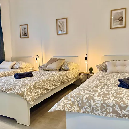 Stylish Modern With Patio Near Vienna Apartment *
